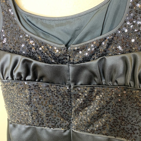 Badgley Mischka Black Sequin Satiny Cocktail Dress - Picture 5 of 7